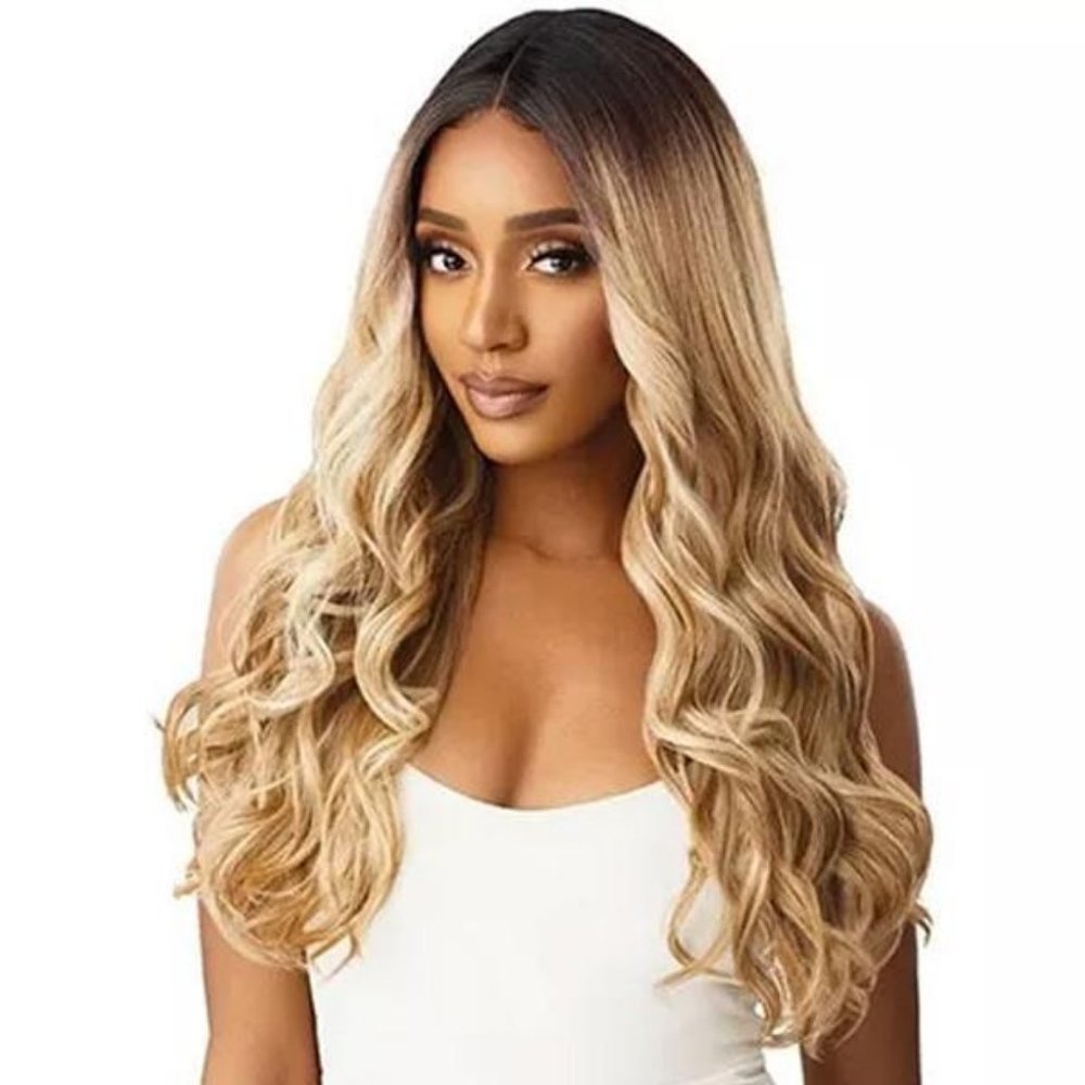 "NWT" Outre Cherilyn Wig Dark HoneyBlonde